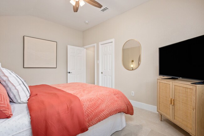 Building Photo - 2947 High Plains Dr