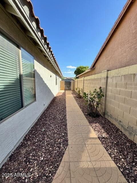 Building Photo - 44542 Yucca Ln