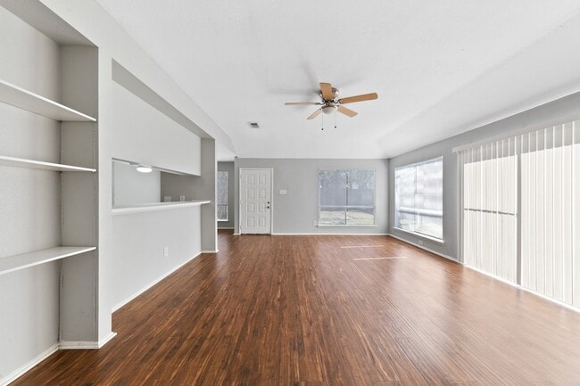 Building Photo - 10635 Autumn Meadow Ln