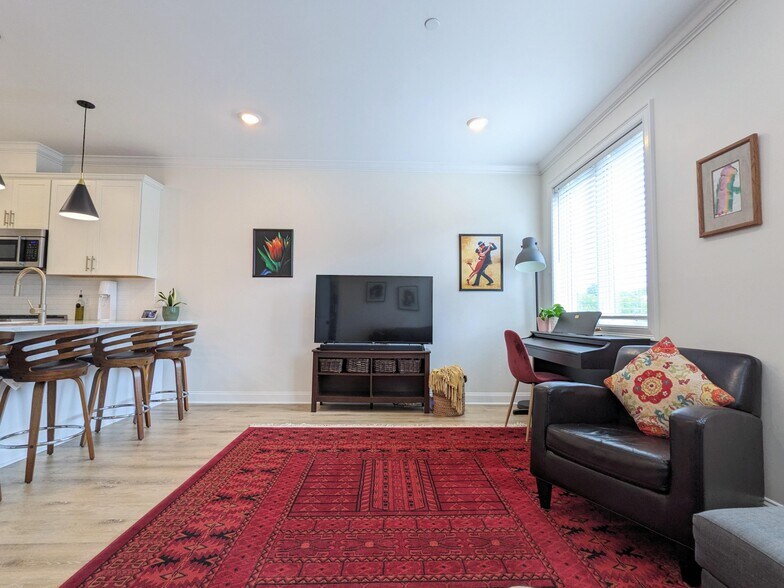 Living Room - 4281 Washington St