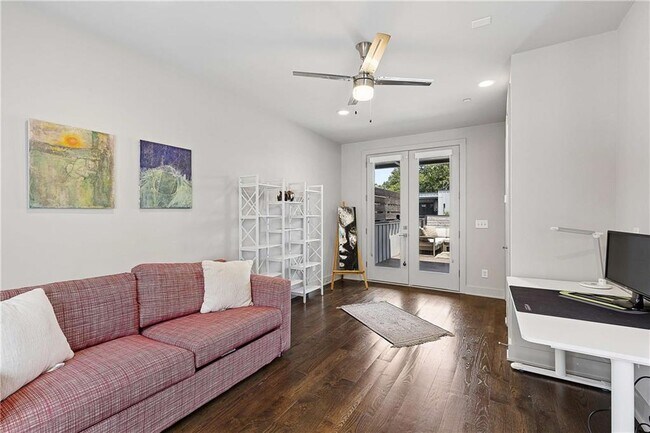 Building Photo - 115 Cityview Ct NE