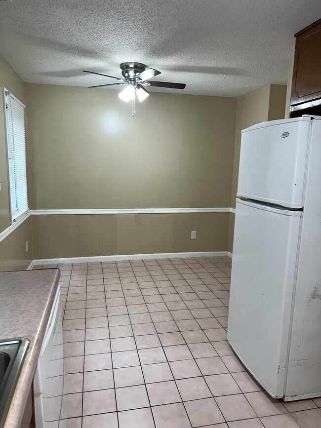 Building Photo - 8431 Moultrie Dr