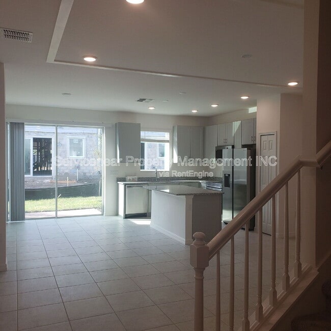 Building Photo - 34152 Cinder Way