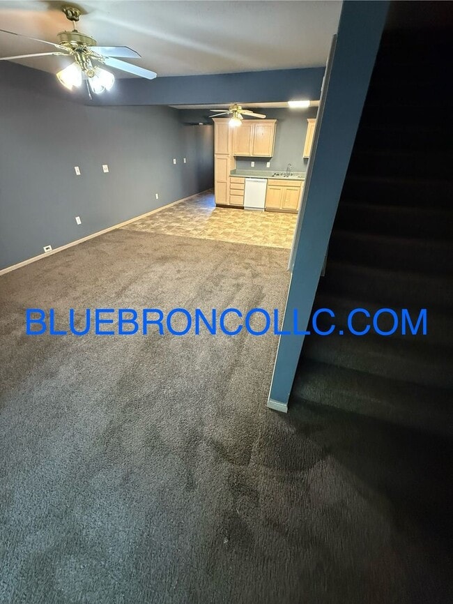 Building Photo - Great price for this spacious updated 2 be...