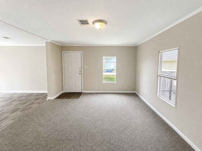 Building Photo - 11926 Greensbrook Forest Dr