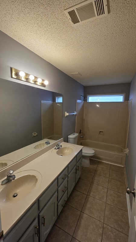 Building Photo - 1471 Wolf Ridge Dr