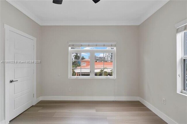 Building Photo - 2431 Biscayne Blvd
