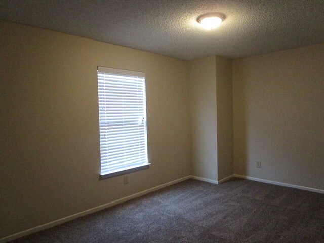 Building Photo - 12440 Rose Haven Dr