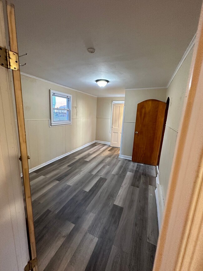 Building Photo - 13 Olivine St