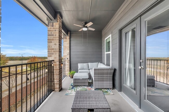 Building Photo - 4153 Shavano Dr