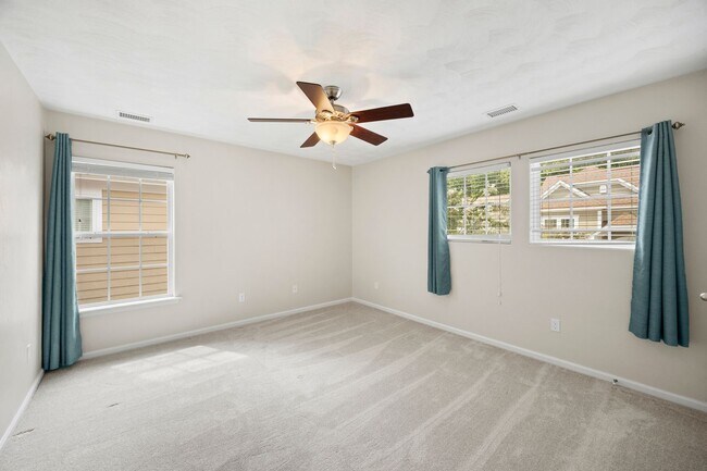 Building Photo - 5543 Botanical Dr