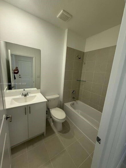 Building Photo - 16203 SW 147th Ave