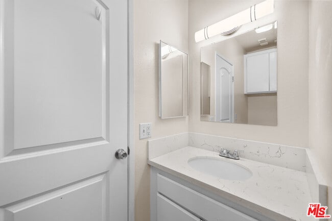 Building Photo - 21219 Roscoe Blvd