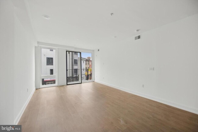 Building Photo - 1614 Ridge Ave