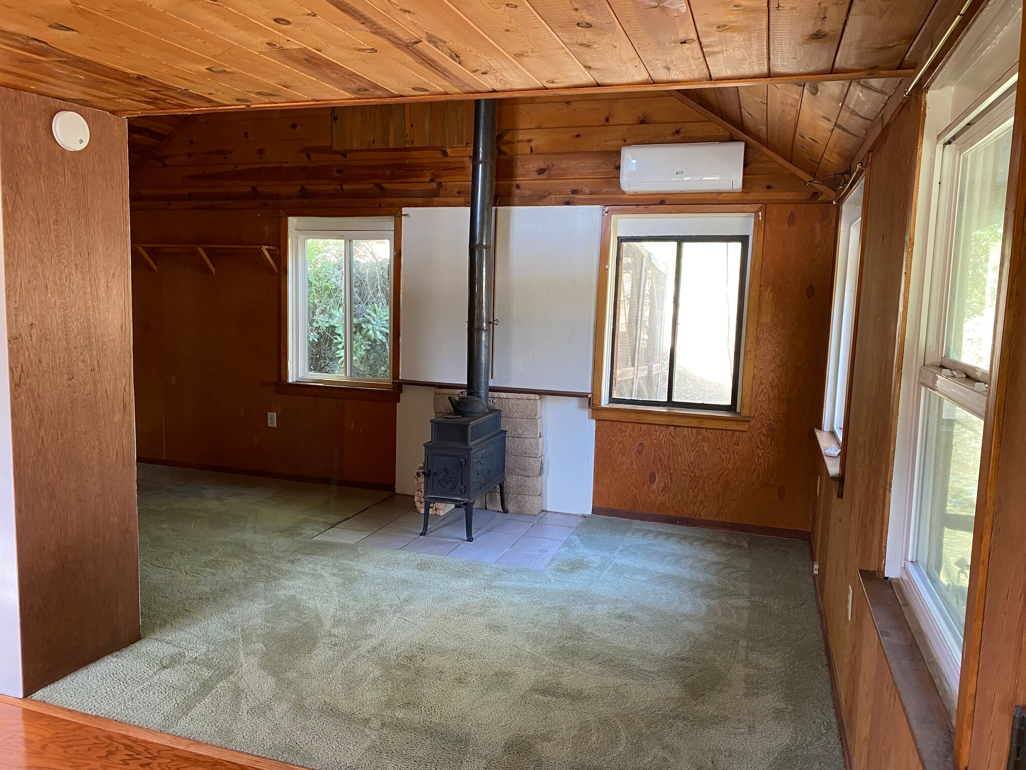 Building Photo - 10445 Tanglewood Ln