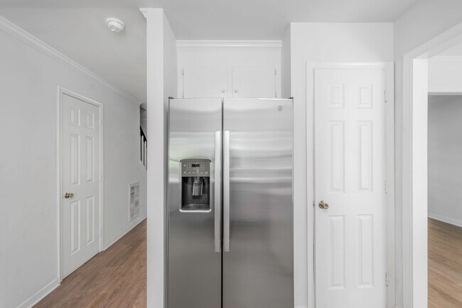 Building Photo - Great Home for Rent in the Lucks Lane Corr...