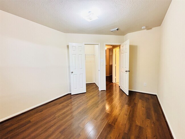 Building Photo - 16318 Bettong Ct