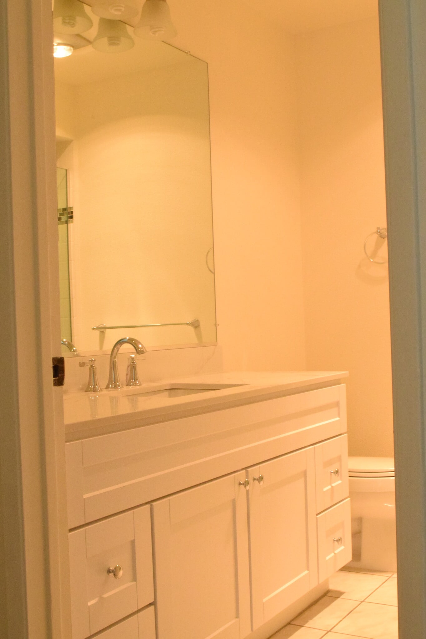 Building Photo - 575 Esplanade