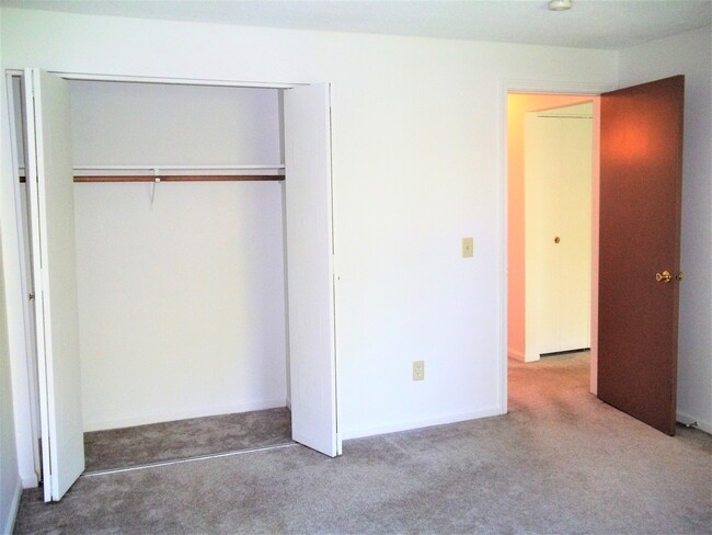 Apt. Bedroom With Large Closet - Northampton Park Apartments and Townhomes