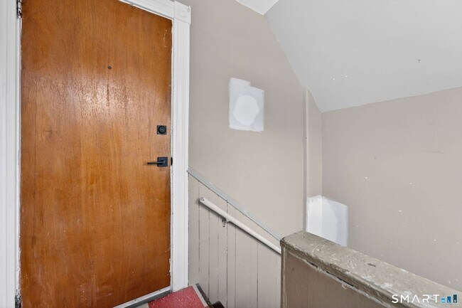 Building Photo - 129-131 Francis Avenue Unit 3rd Floor