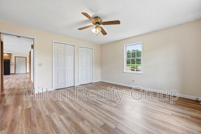 Building Photo - 763 Tingen Rd