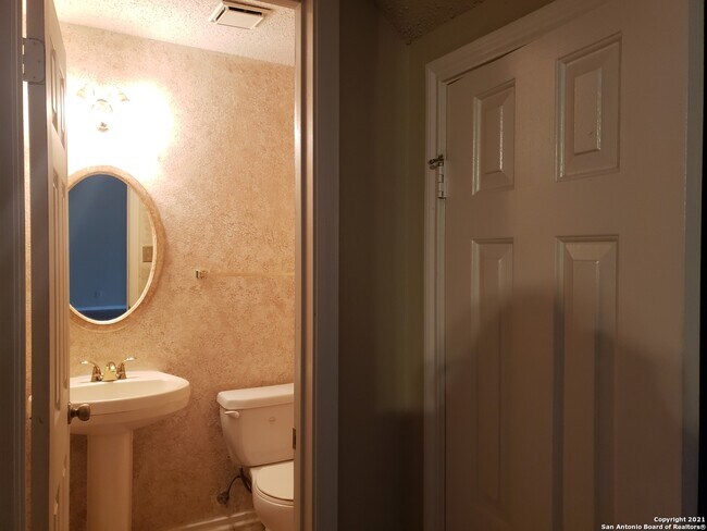 Building Photo - 2859 Redland Trail