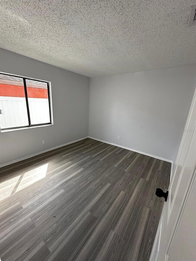 Building Photo - 1032 Ocala Woods Ln