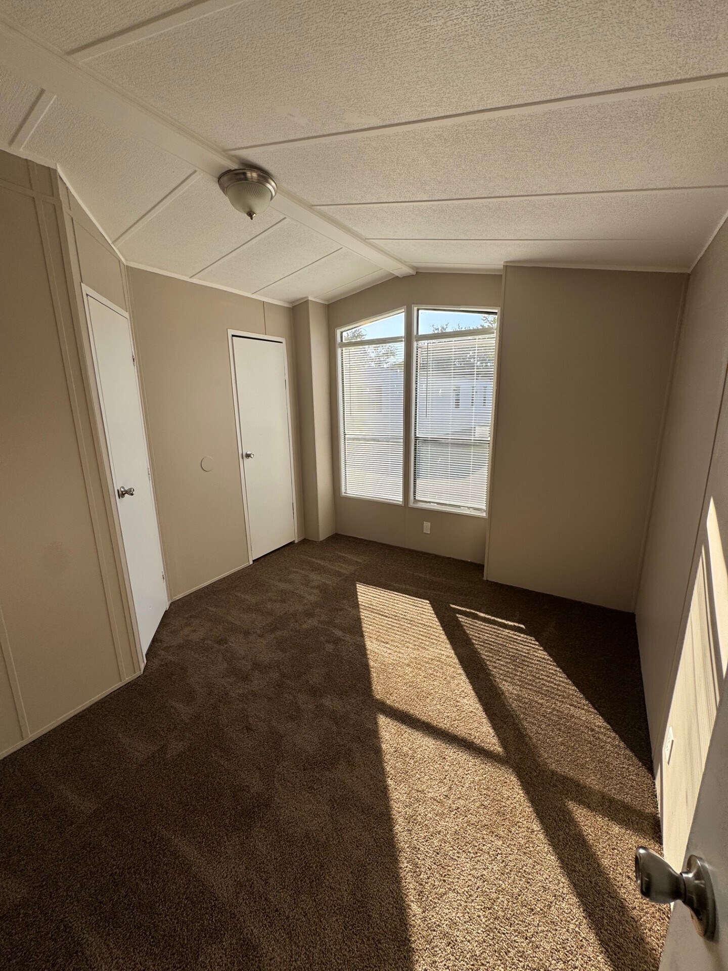 Building Photo - 1617 Linares Way