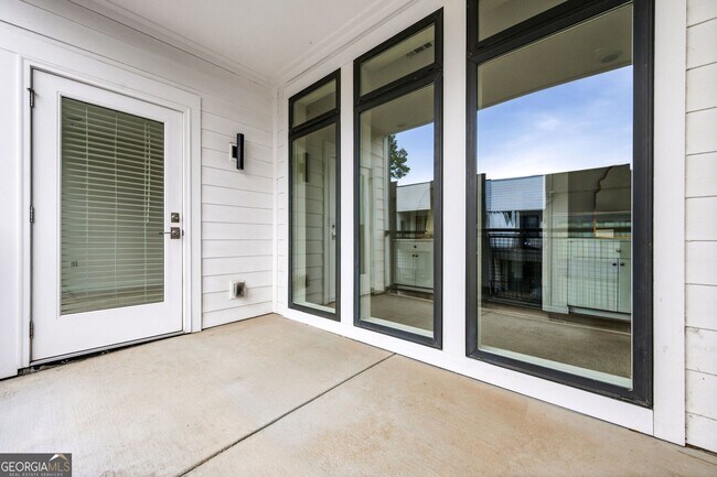 Building Photo - 395 Pratt Dr SE