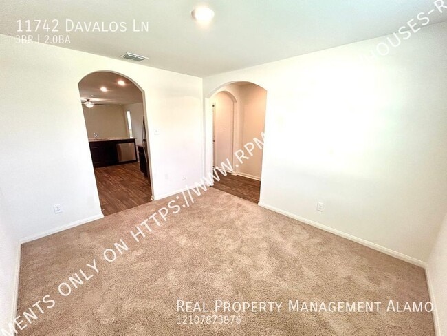 Building Photo - 11742 Davalos Ln