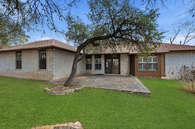 Building Photo - Spacious 4/2.5 in Northwest Crossing