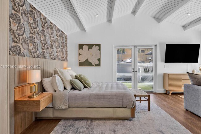 Building Photo - 901 NW 7th Street Rd