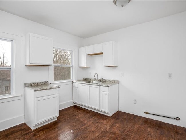 Building Photo - 8957 Otsego St