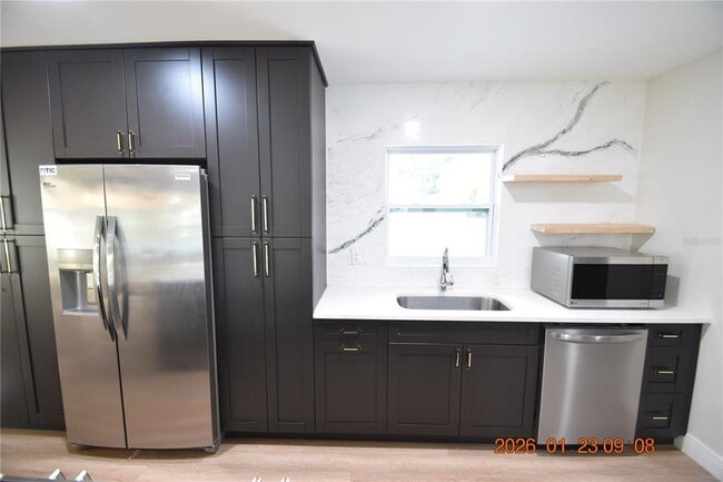 Building Photo - 3606 River Grove Dr