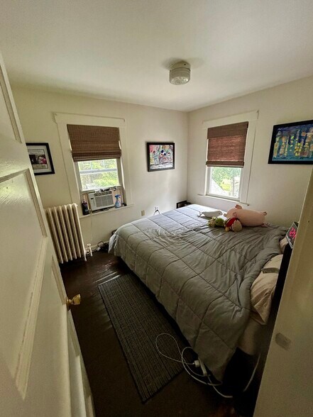 Building Photo - 21 Oak Rd