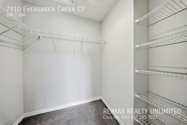 Building Photo - 7910 Evergreen Creek Ct