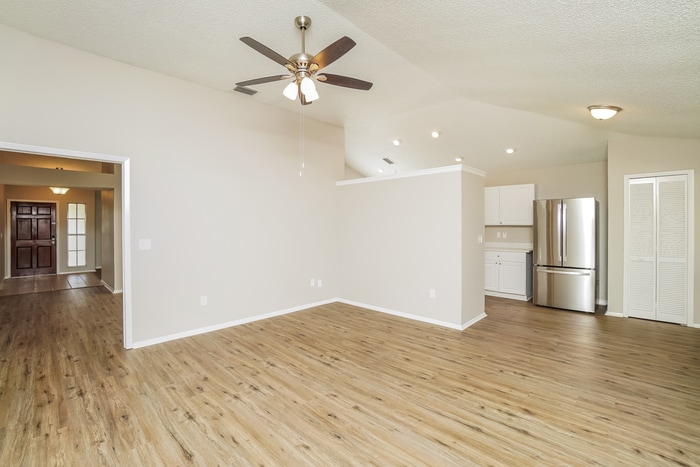 Building Photo - 15155 Nighthawk Dr