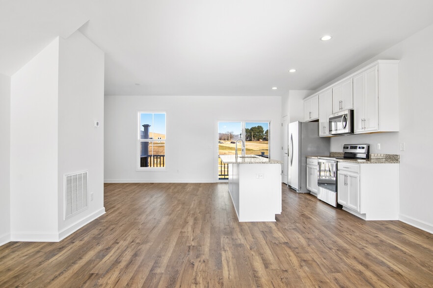 Building Photo - 3034 Deptford St