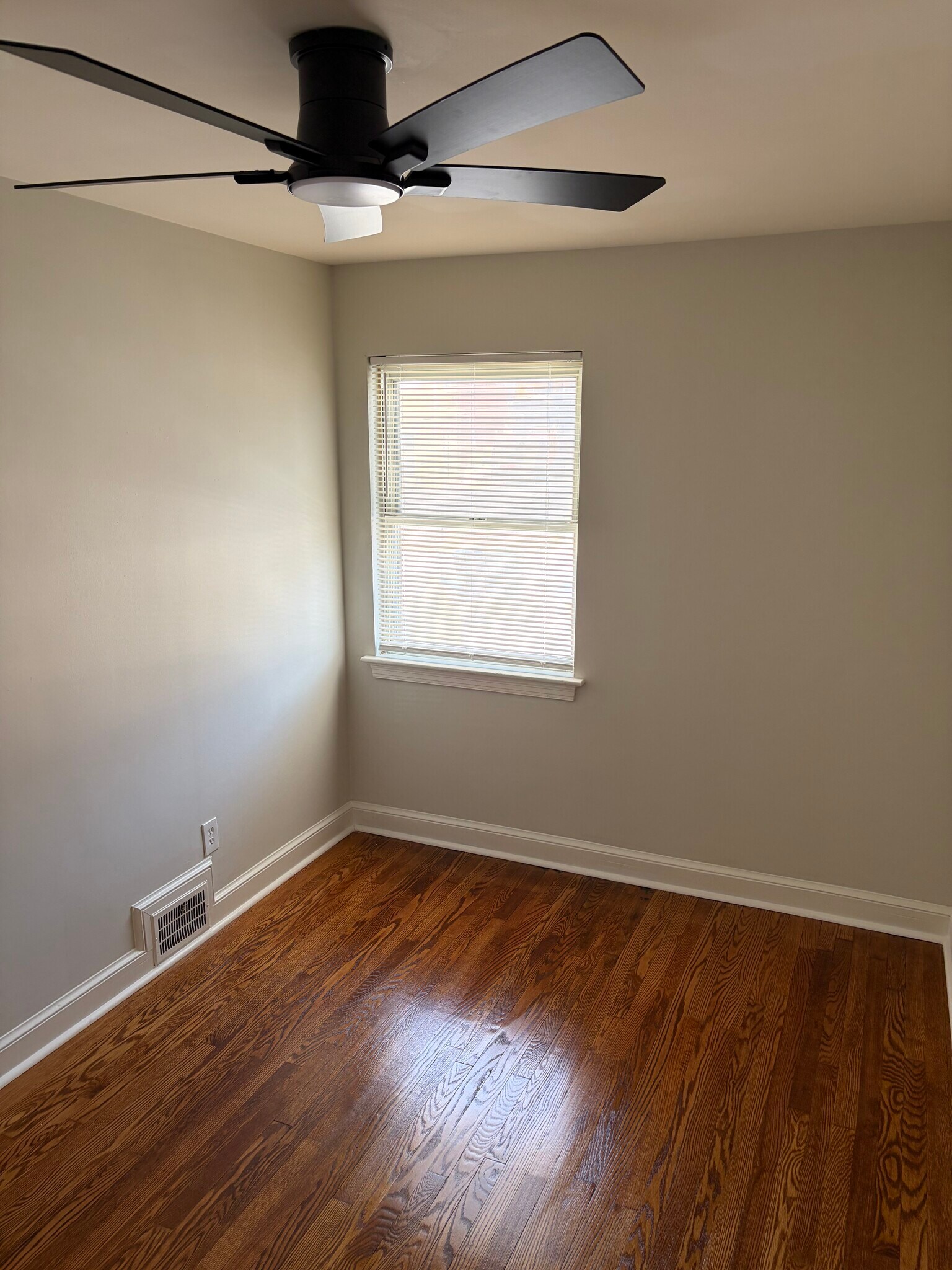 3rd Bedroom - 3144 M Pl SE