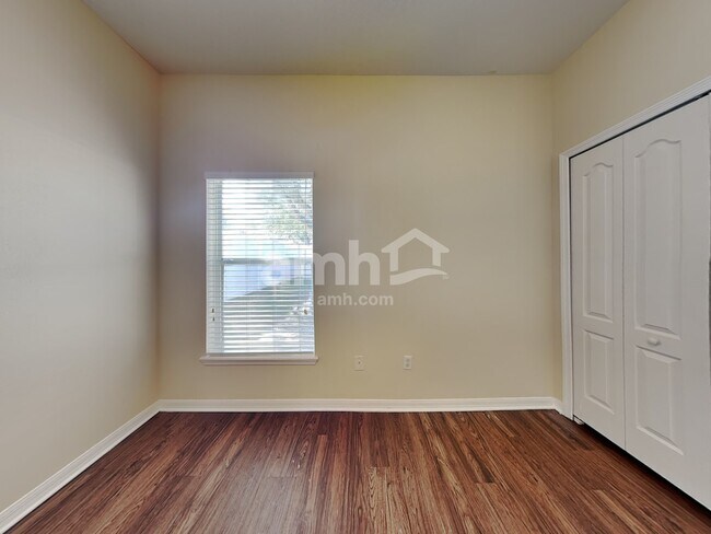 Building Photo - 5314 Lorilawn Dr