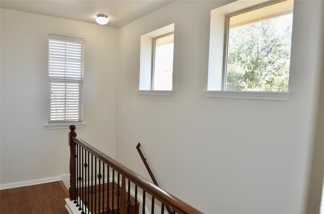 Building Photo - 9617 Solana Vista Loop