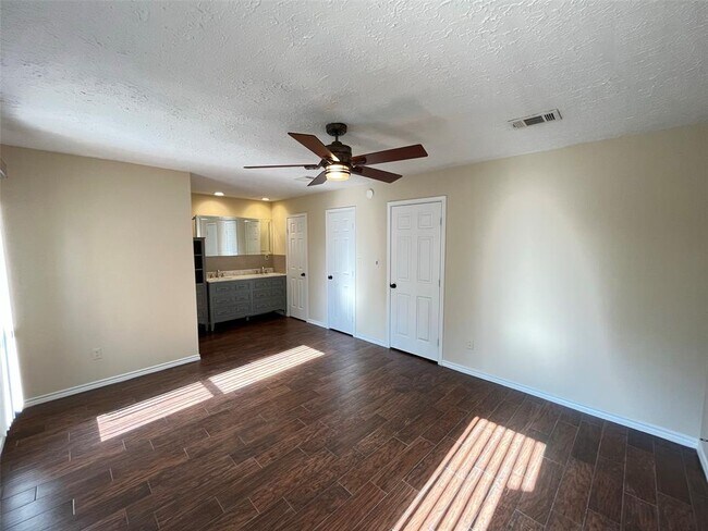 Building Photo - 31326 Alice Ln