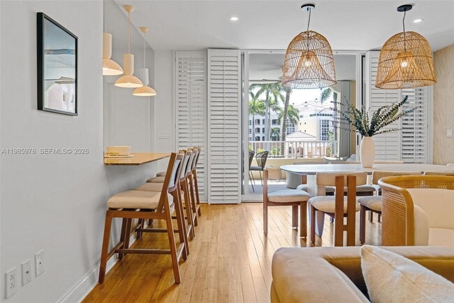 Building Photo - 725 Crandon Blvd