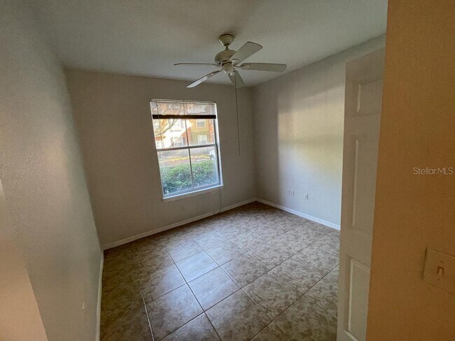 Building Photo - 6033 Westgate Dr