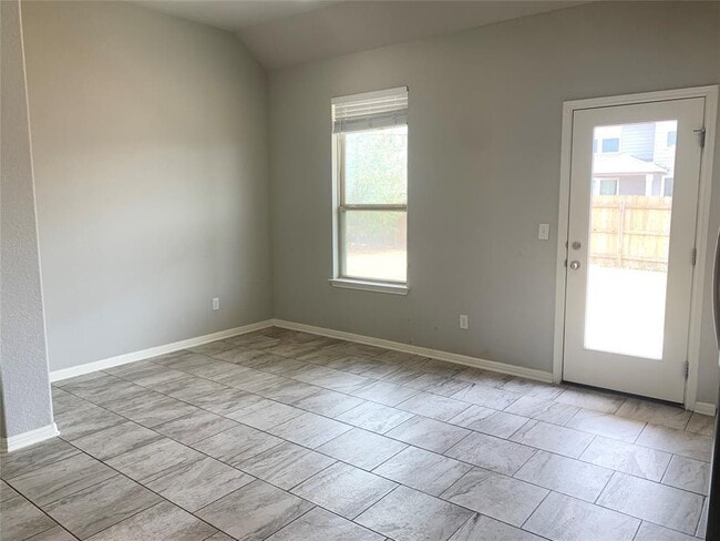 Building Photo - 5925 Malta Cir