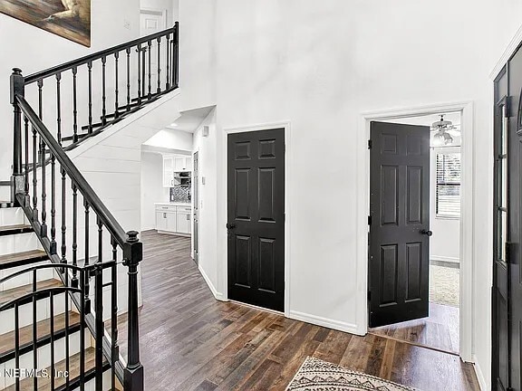 Building Photo - 120 Wippletree Ct