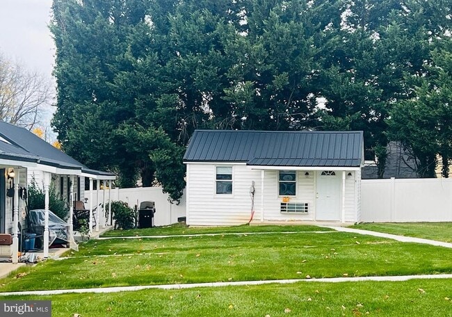 Primary Photo - 19960 National Pike