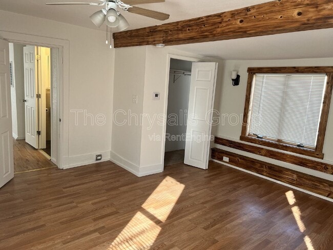 Building Photo - 537 1/2 Bucklin St