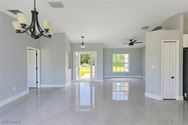 Building Photo - 116 Ridgemont Dr