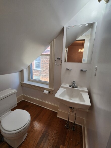 Building Photo - 125 Peyton St